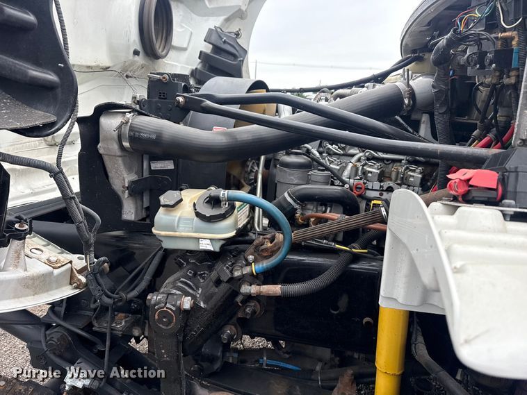 image for item EG9050 2006 Freightliner Business Class M2 Crew Cab crane truck