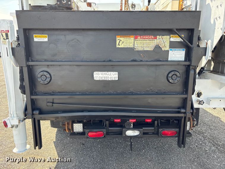 image for item EG9053 2013 Freightliner M2 Business Class utility / service truck