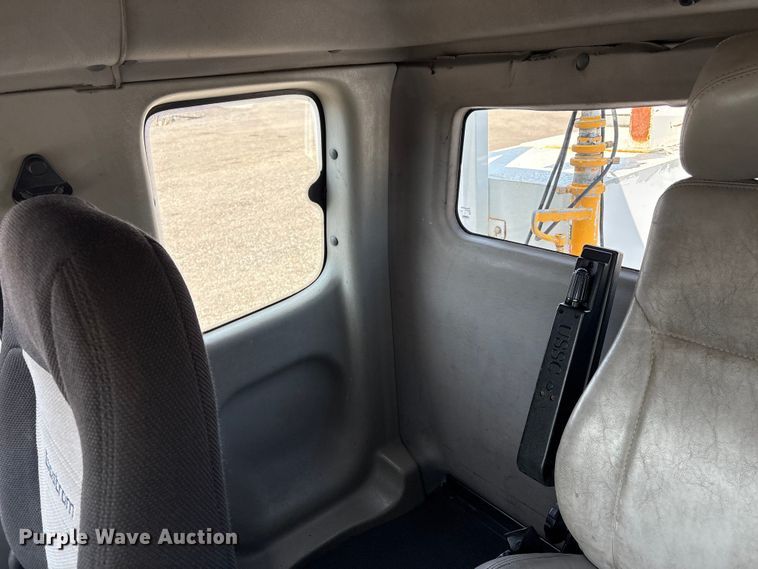image for item EG9053 2013 Freightliner M2 Business Class utility / service truck
