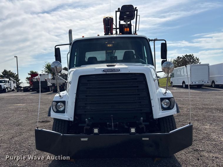 image for item EG9054 2016 Freightliner 108SD grapple crane truck