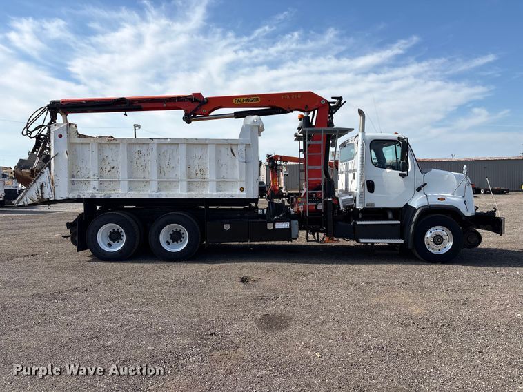 image for item EG9054 2016 Freightliner 108SD grapple crane truck