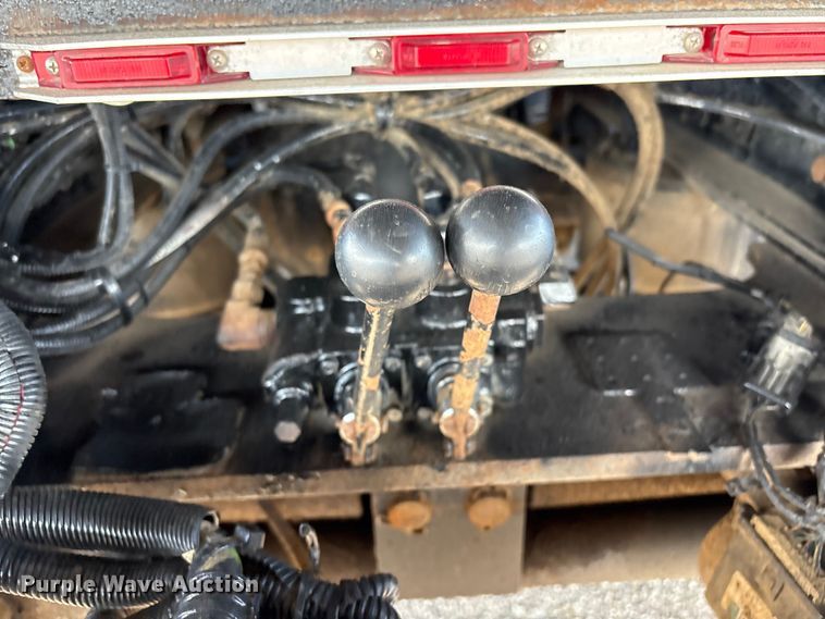 image for item EG9054 2016 Freightliner 108SD grapple crane truck