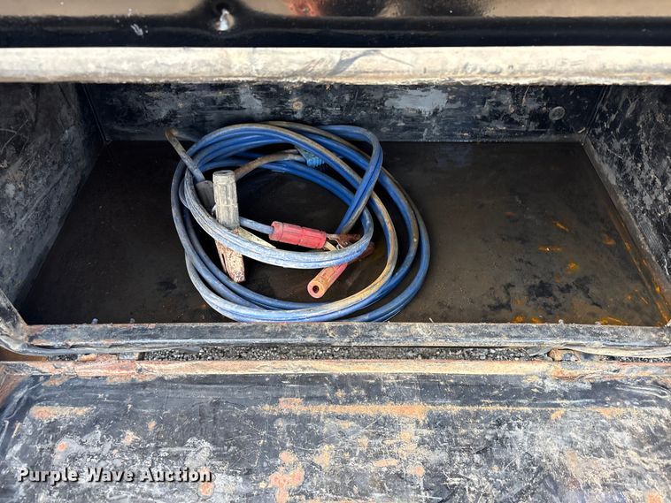 image for item EG9054 2016 Freightliner 108SD grapple crane truck