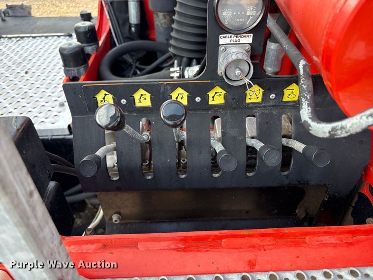 image for item EG9054 2016 Freightliner 108SD grapple crane truck