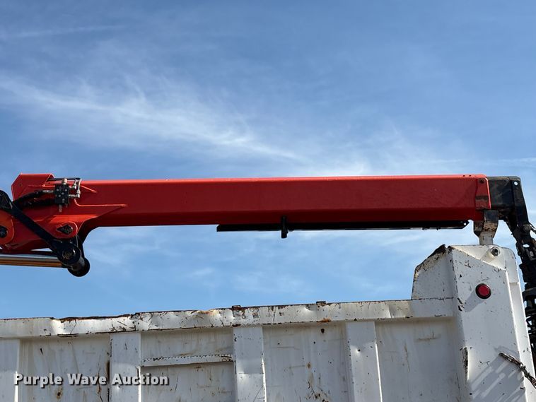 image for item EG9054 2016 Freightliner 108SD grapple crane truck