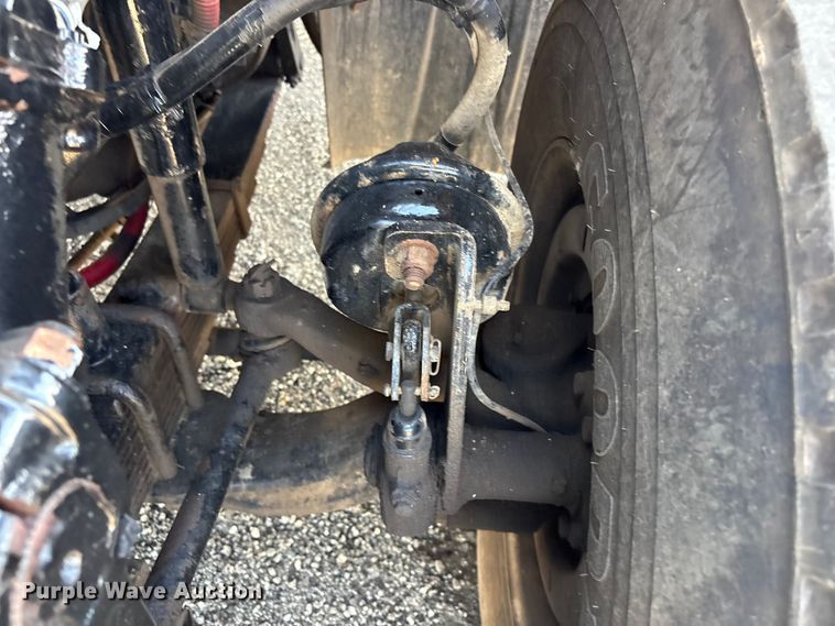 image for item EG9054 2016 Freightliner 108SD grapple crane truck