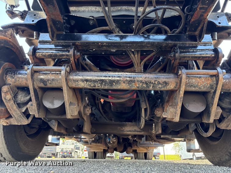 image for item EG9054 2016 Freightliner 108SD grapple crane truck