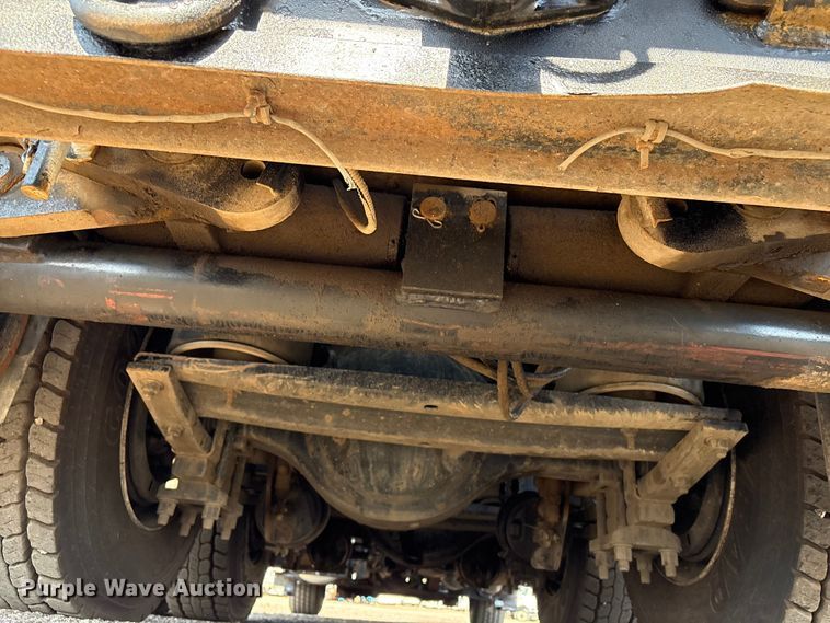 image for item EG9054 2016 Freightliner 108SD grapple crane truck
