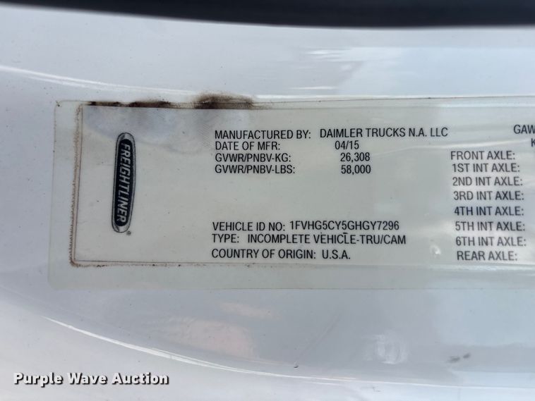 image for item EG9054 2016 Freightliner 108SD grapple crane truck