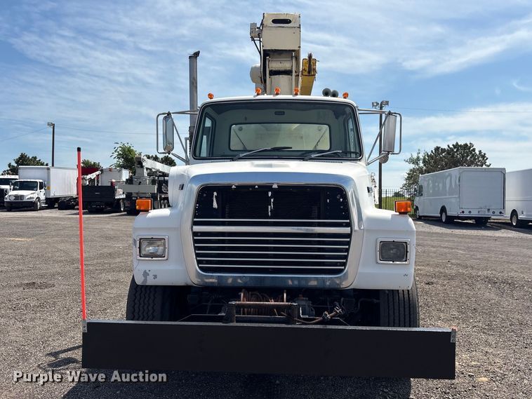 image for item EG9057 1986 Ford LNT8000 Crane truck
