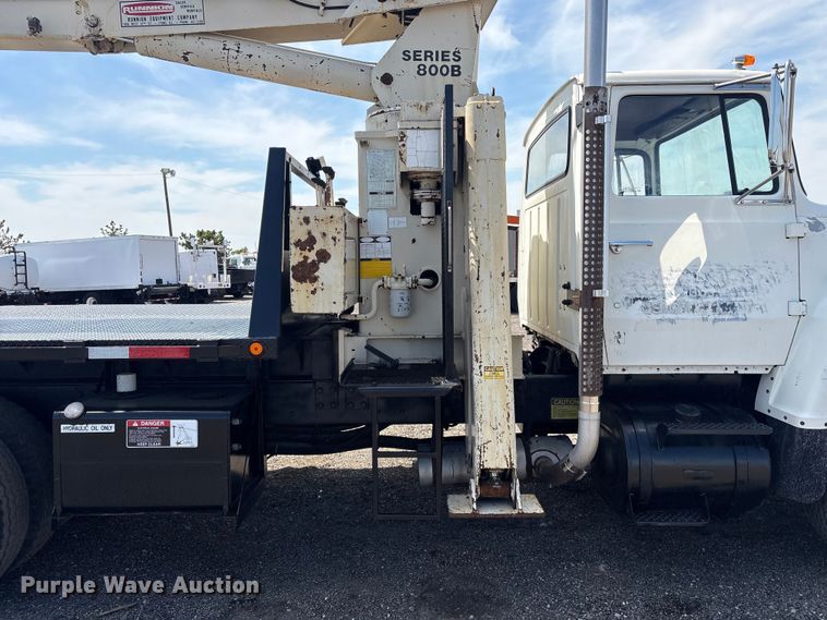 image for item EG9057 1986 Ford LNT8000 Crane truck