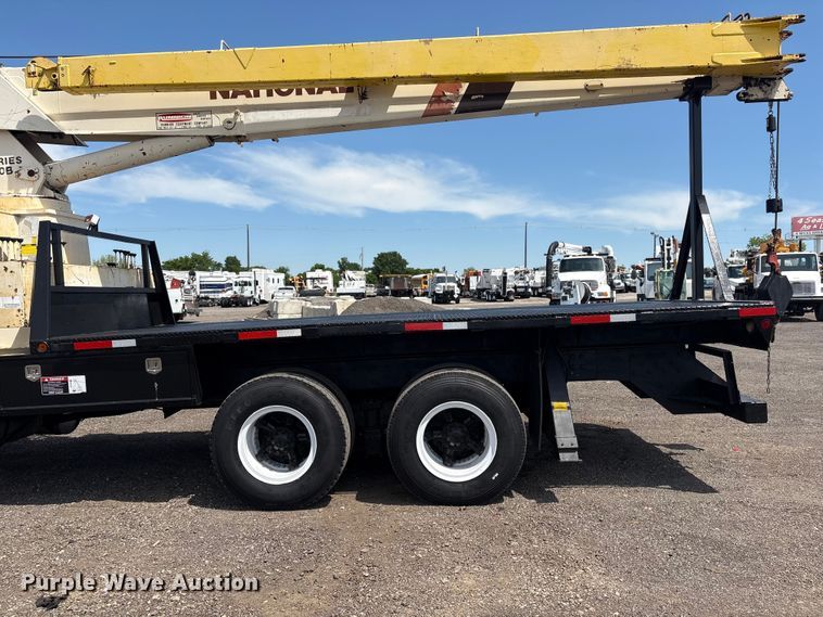 image for item EG9057 1986 Ford LNT8000 Crane truck