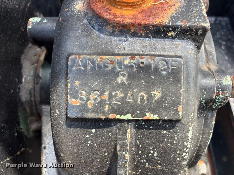 image for item EG9057 1986 Ford LNT8000 Crane truck