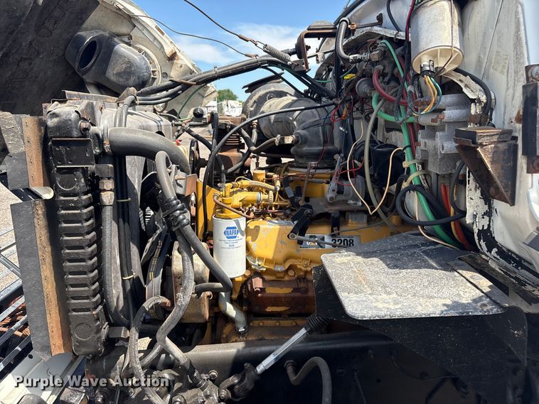 image for item EG9057 1986 Ford LNT8000 Crane truck