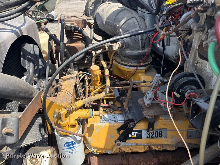 image for item EG9057 1986 Ford LNT8000 Crane truck