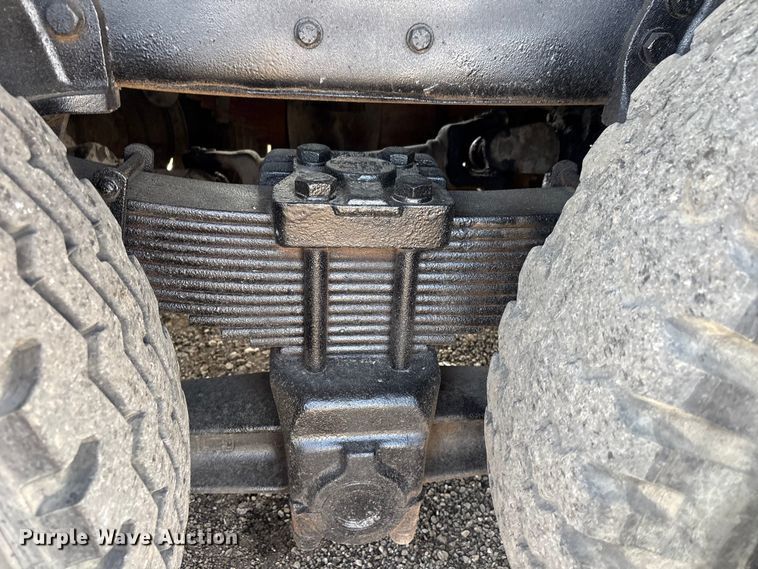 image for item EG9057 1986 Ford LNT8000 Crane truck