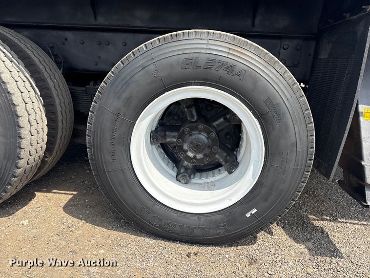 image for item EG9057 1986 Ford LNT8000 Crane truck
