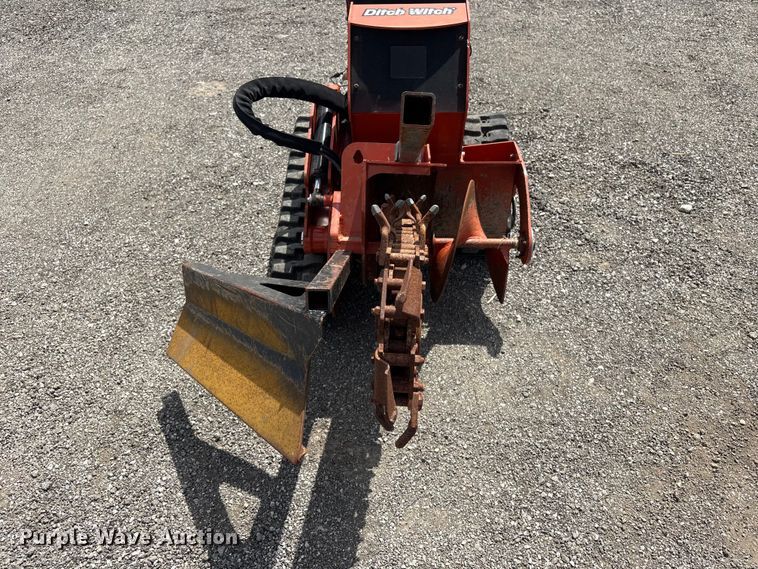image for item EG9063 2020 Ditch Witch C16X trencher