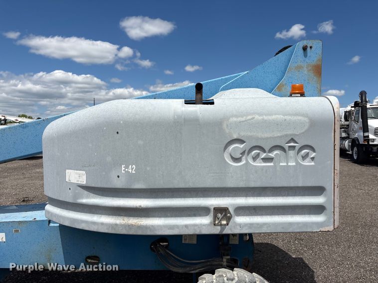 image for item EG9066 2006 Genie S-40 boom lift