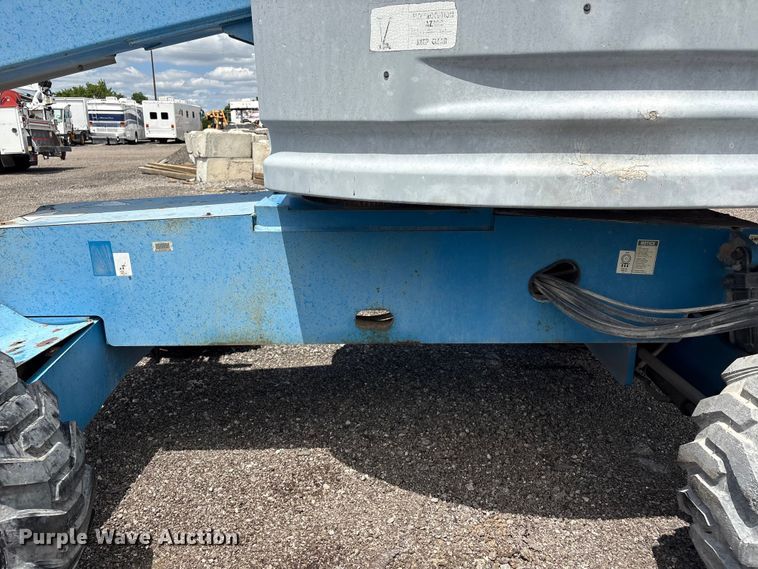 image for item EG9066 2006 Genie S-40 boom lift