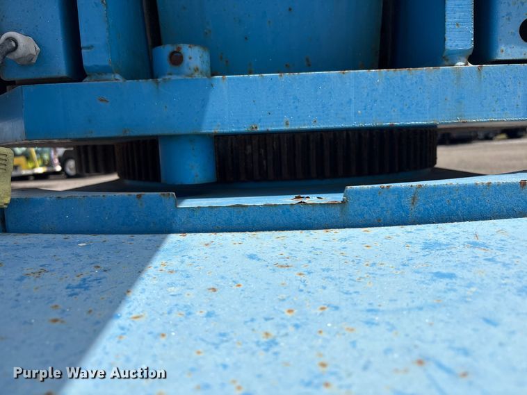 image for item EG9066 2006 Genie S-40 boom lift