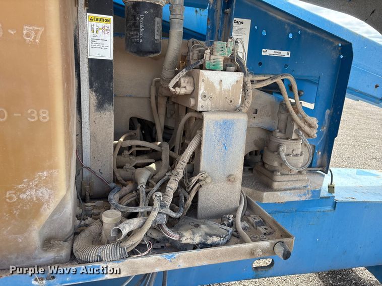 image for item EG9066 2006 Genie S-40 boom lift