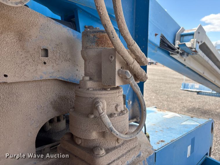 image for item EG9066 2006 Genie S-40 boom lift