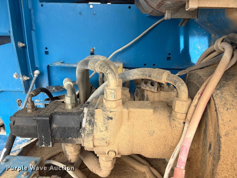 image for item EG9066 2006 Genie S-40 boom lift