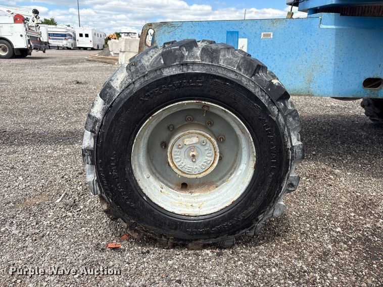 image for item EG9066 2006 Genie S-40 boom lift
