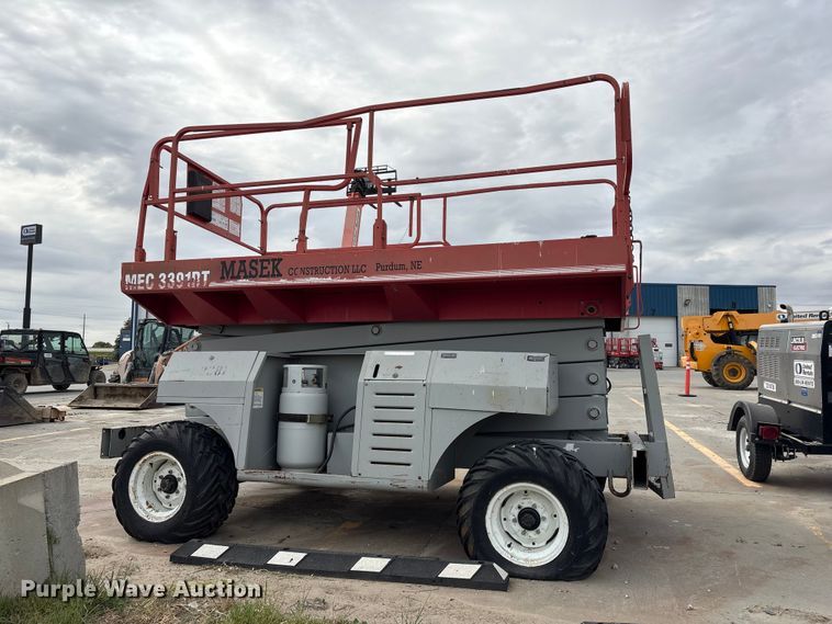 image for item EI5814 MEC 3391RT scissor lift
