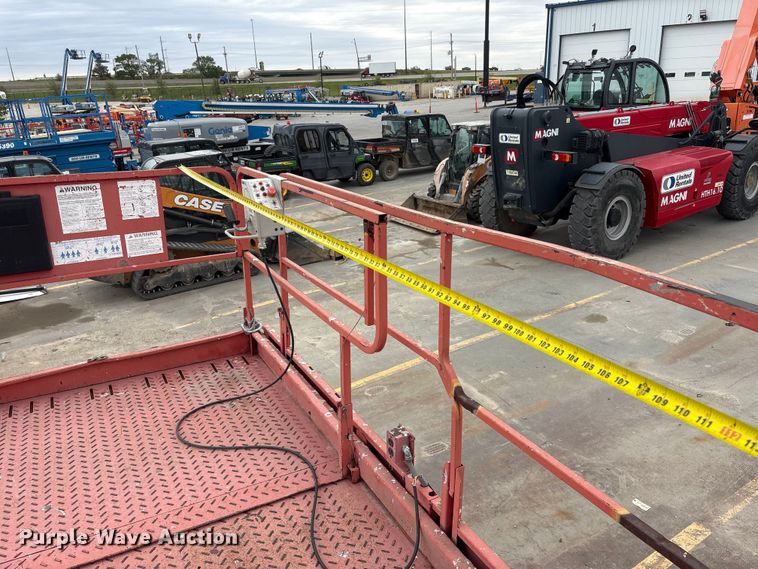 image for item EI5814 MEC 3391RT scissor lift