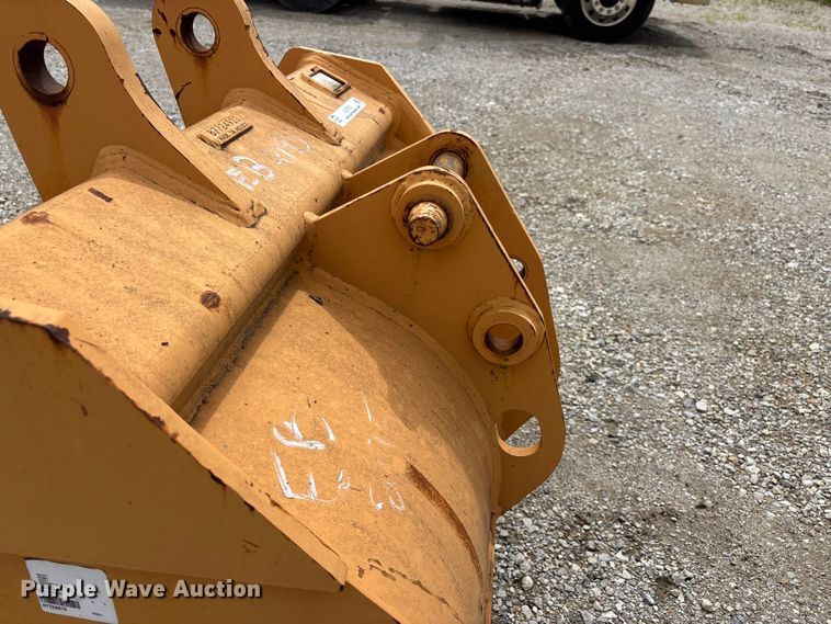 image for item EJ7813 Backhoe bucket
