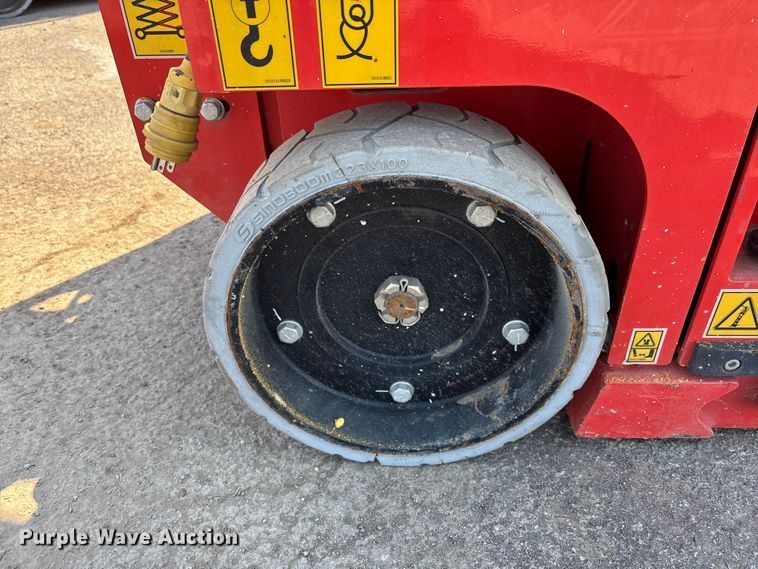 image for item EM8594 2021 Sinoboom 1932ME scissor lift