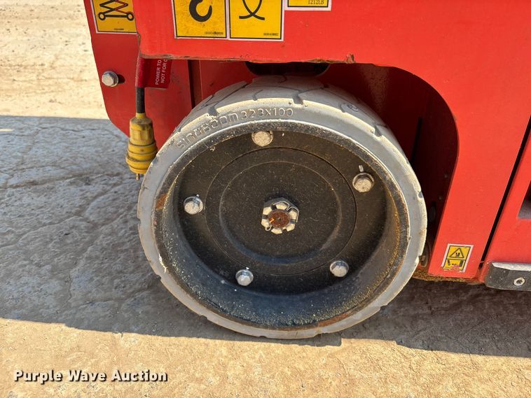 image for item EM8596 2022 Sinoboom 1932ME scissor lift