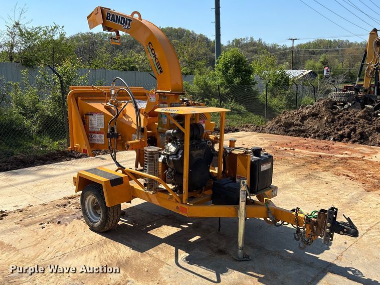 image for item EM8598 2023 Bandit 65XP wood chipper