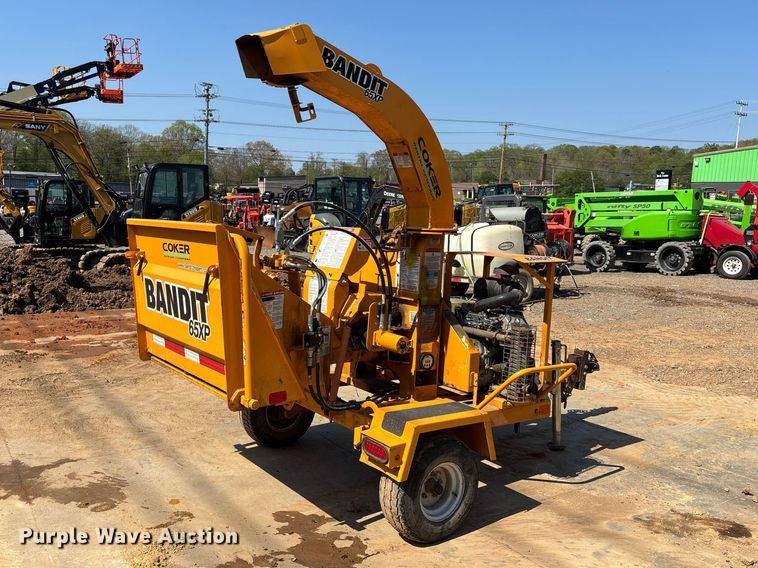 image for item EM8598 2023 Bandit 65XP wood chipper