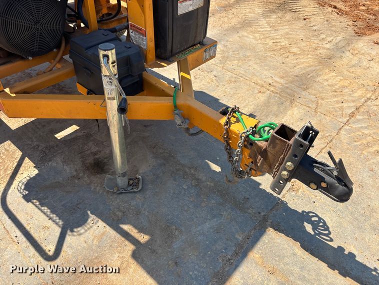 image for item EM8598 2023 Bandit 65XP wood chipper