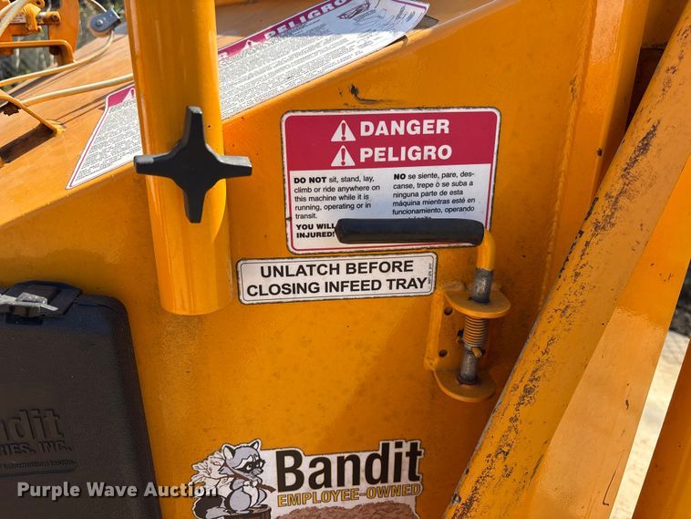 image for item EM8598 2023 Bandit 65XP wood chipper