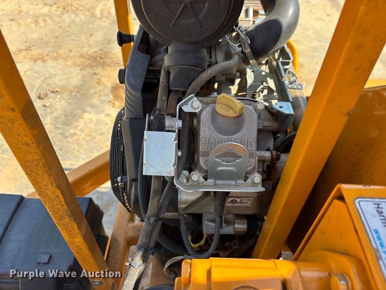 image for item EM8598 2023 Bandit 65XP wood chipper