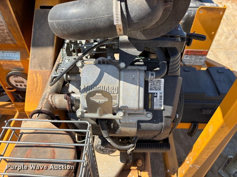 image for item EM8598 2023 Bandit 65XP wood chipper