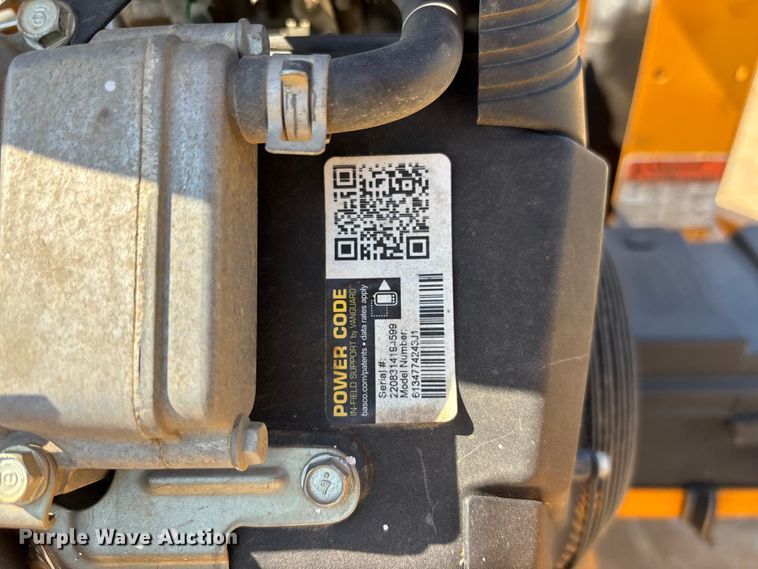 image for item EM8598 2023 Bandit 65XP wood chipper