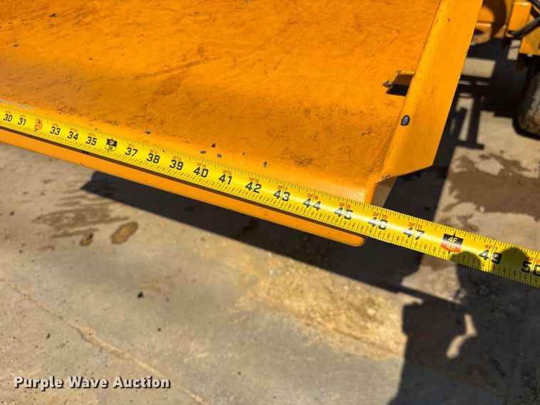 image for item EM8598 2023 Bandit 65XP wood chipper