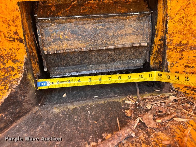 image for item EM8598 2023 Bandit 65XP wood chipper