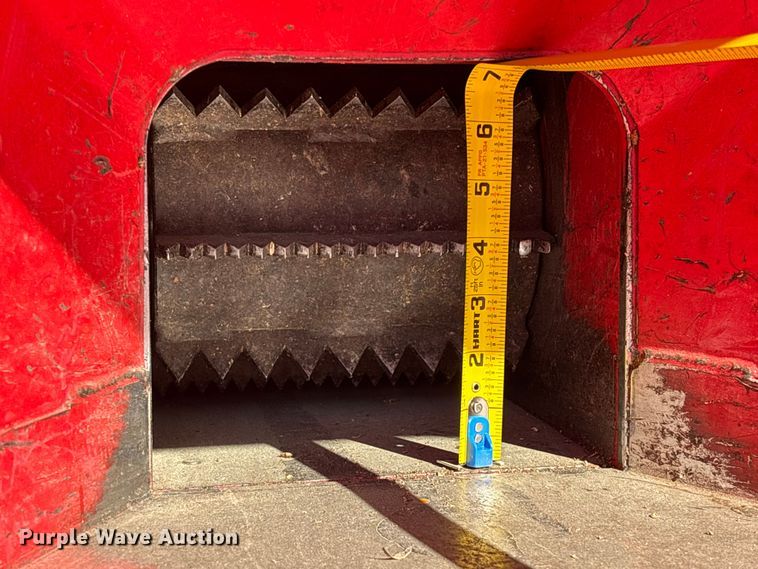 image for item EM8599 2020 Barreto 3107C wood chipper