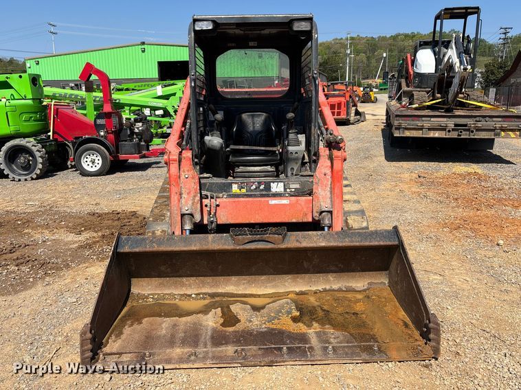 image for item EM8600 2019 Kubota SVL65-2 skid steer loader