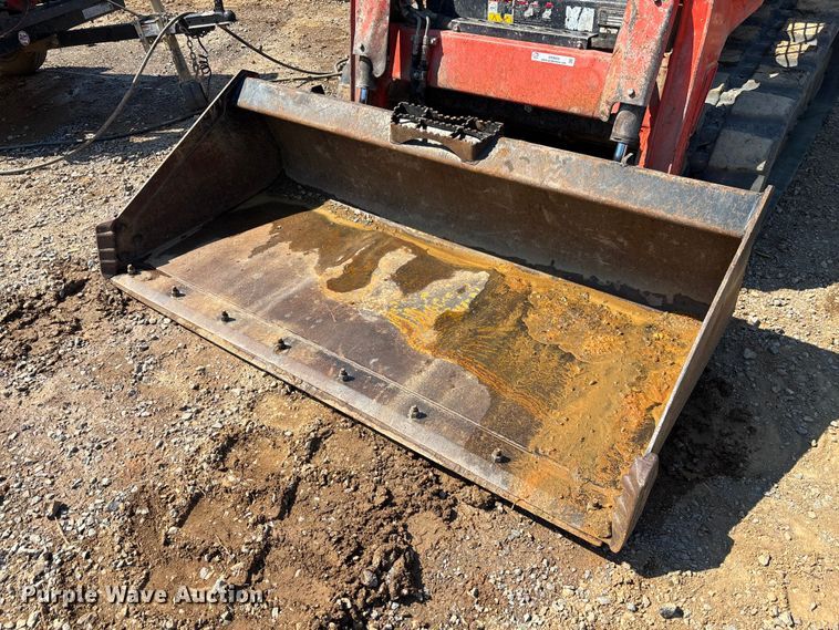 image for item EM8600 2019 Kubota SVL65-2 skid steer loader