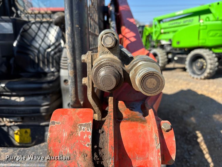 image for item EM8600 2019 Kubota SVL65-2 skid steer loader