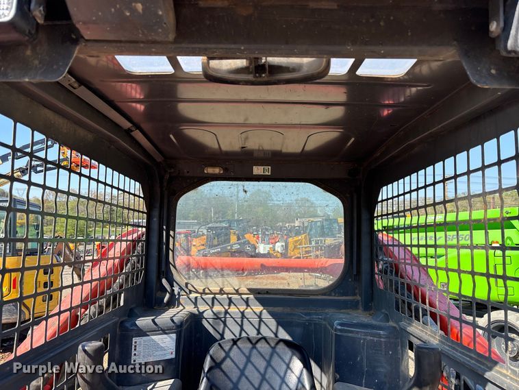 image for item EM8600 2019 Kubota SVL65-2 skid steer loader