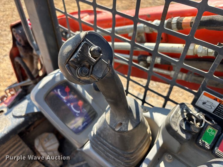 image for item EM8600 2019 Kubota SVL65-2 skid steer loader