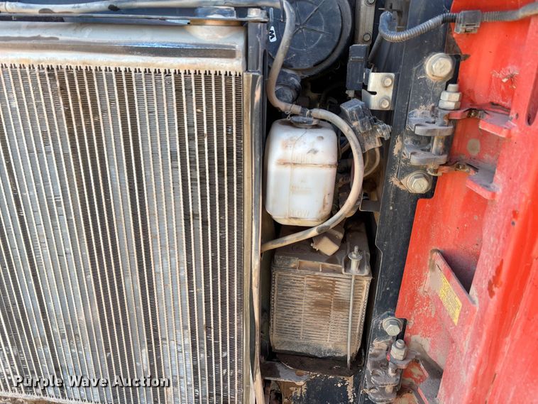 image for item EM8600 2019 Kubota SVL65-2 skid steer loader